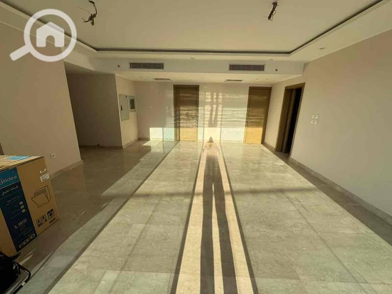 2 eca0d6ed-1f1b-4cfd-89cb-204c4cec0d1a. jpg