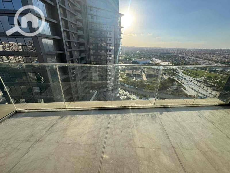 4 8153af66-312b-46b4-bf0e-53042e52e535. jpg