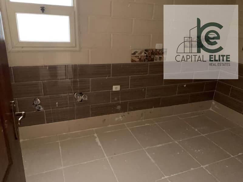 14 ea0aab98-a889-4fb0-9eeb-1b920b2dd110. jpg