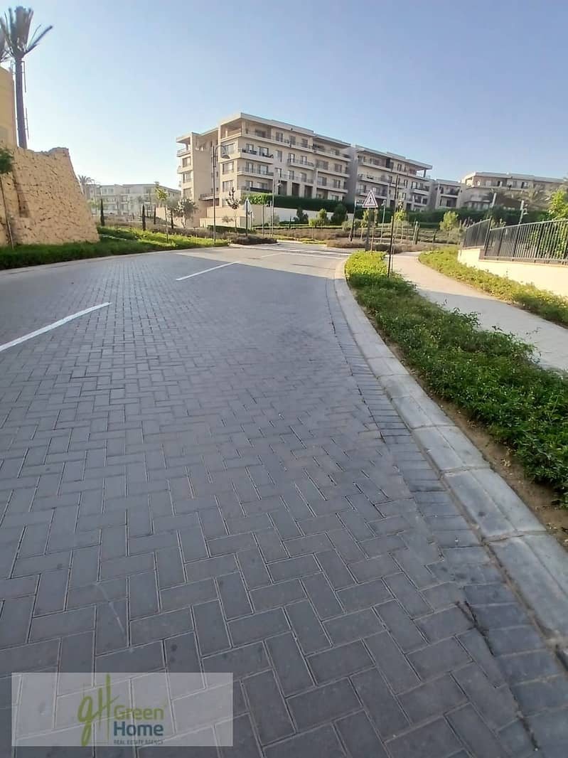 10 bb18d239-0319-4dd7-88c0-a3f7a857d50b. jpg