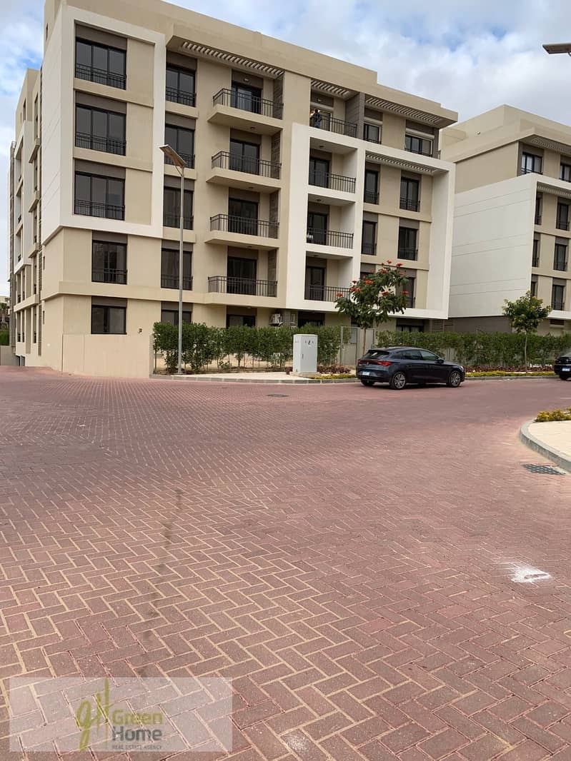 3 4634b22c-0bd5-4077-8125-a21c18ffd06c. jpg