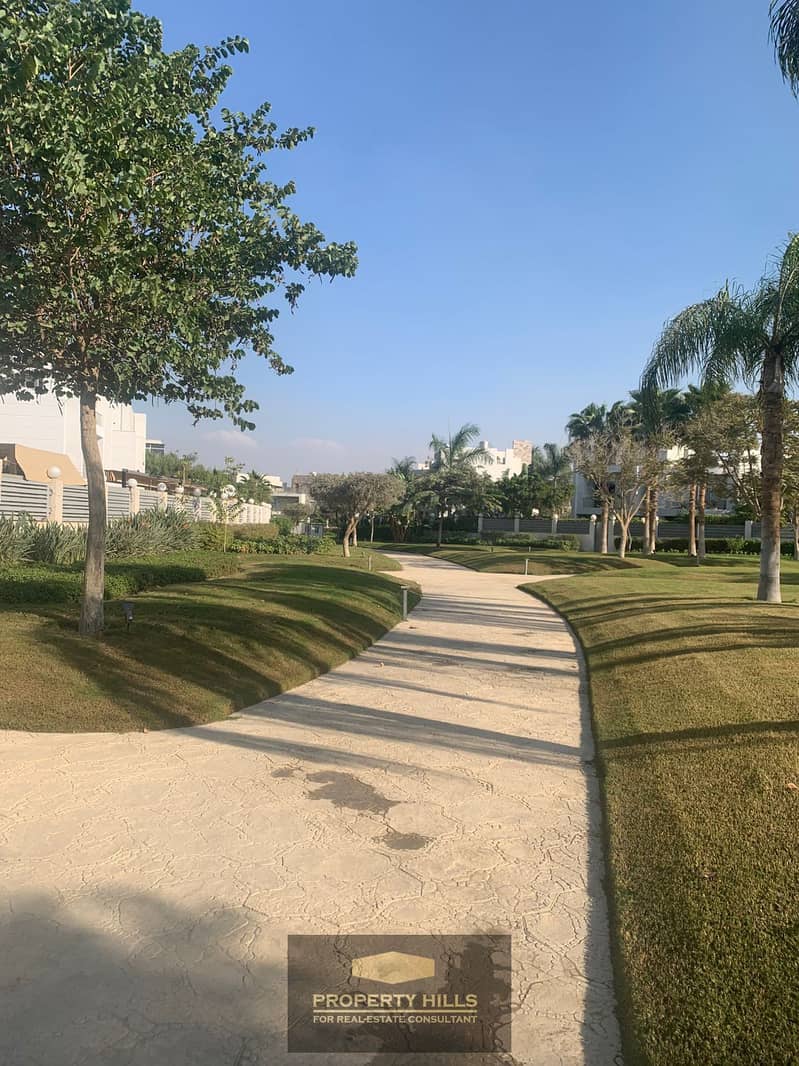 9 27742d16-7994-43f0-b408-25c00c73c895. jpg