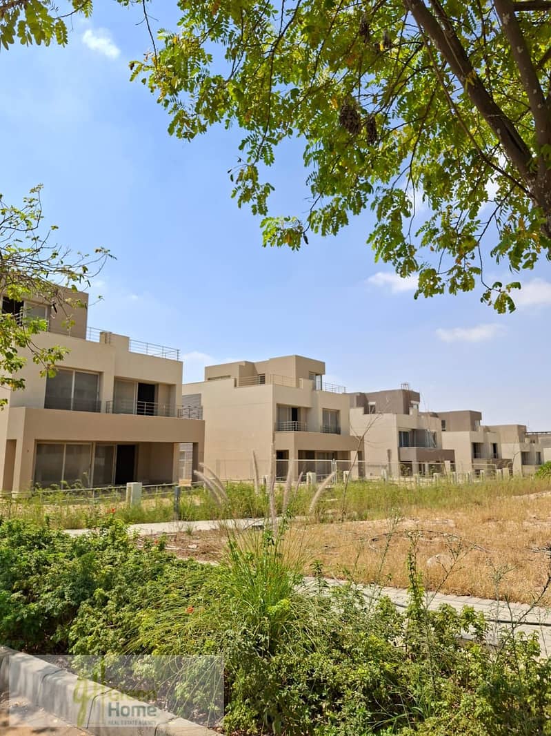 8 WhatsApp Image 2026-01-04 at 22.52. 47 (1). jpeg