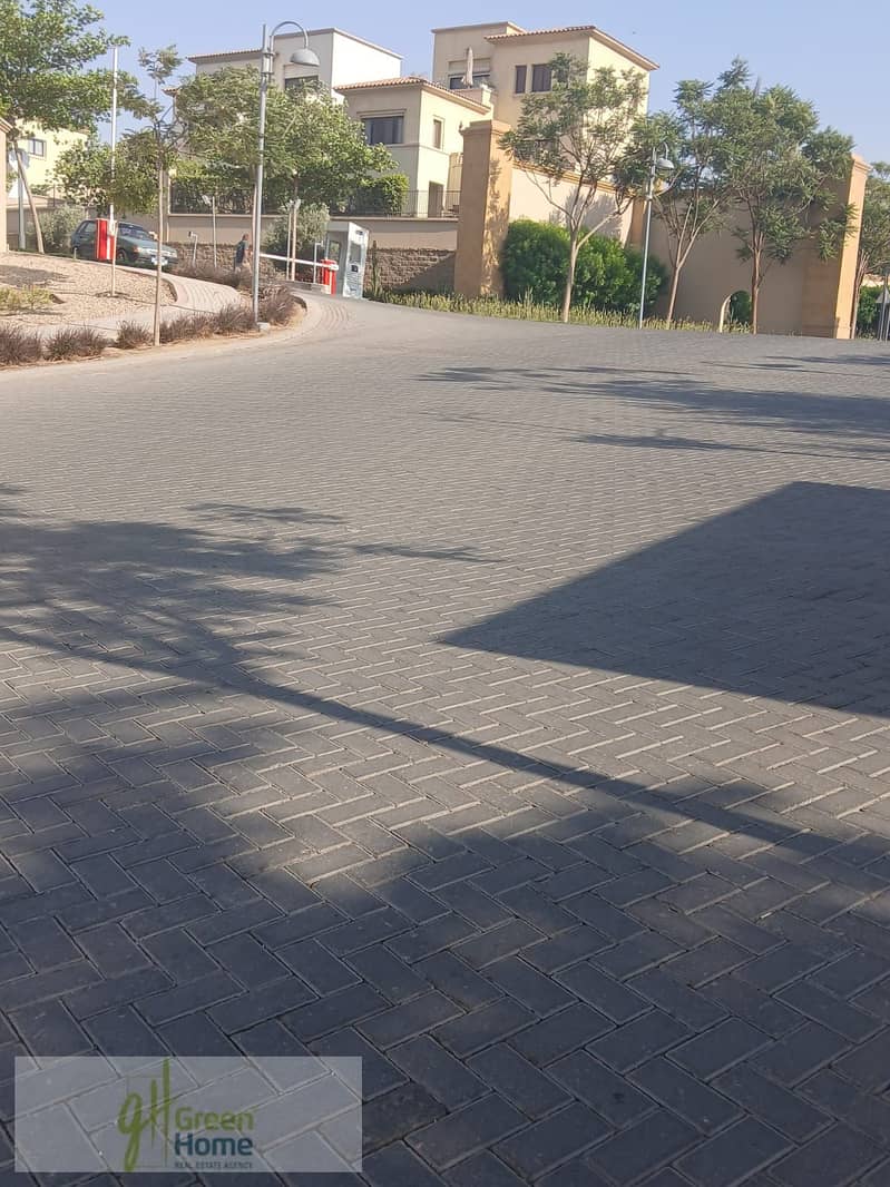 6 656f349c-eb00-4116-8047-7a89c1faf548. jpg