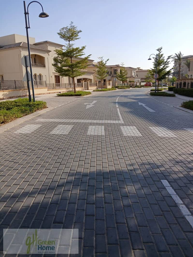 12 4e12095c-90c7-48c4-abb6-6e29d63b7ea0. jpg