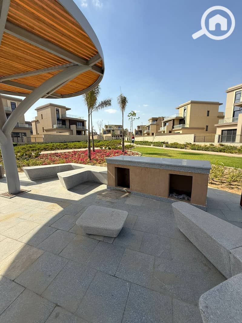 3 21db270c-2bb5-4066-bdb0-d10352bf72d2. jpeg