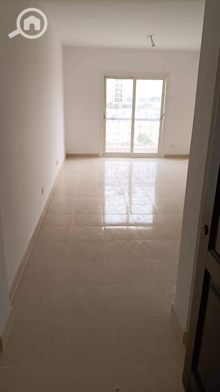 3 d01857c9-38d5-4d94-adec-c9aa7d0c4ff0. jpeg