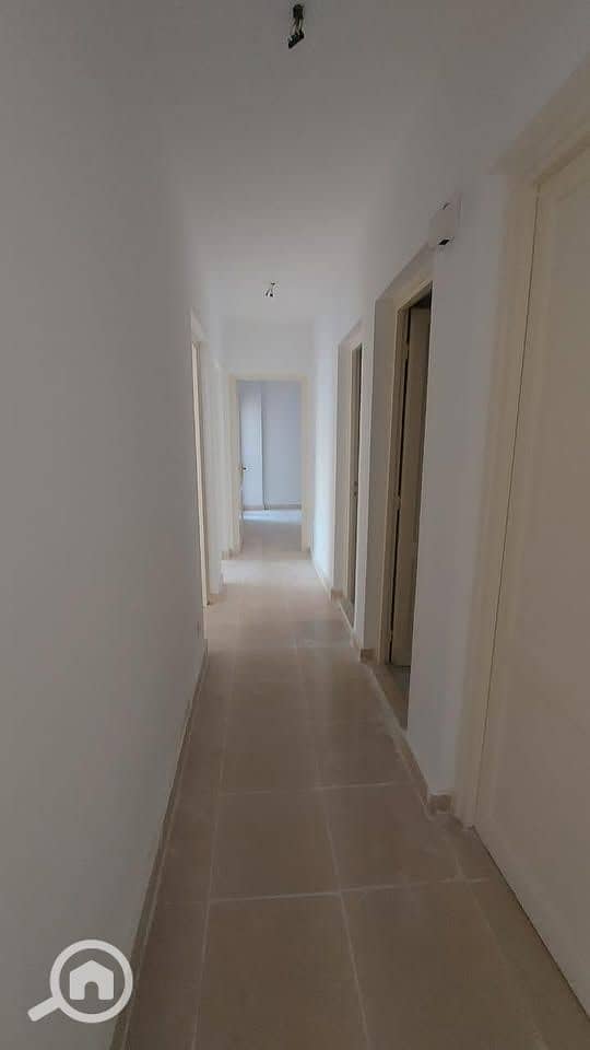 8 e482e0d6-0c14-451a-8021-b2ced3717570. jpeg