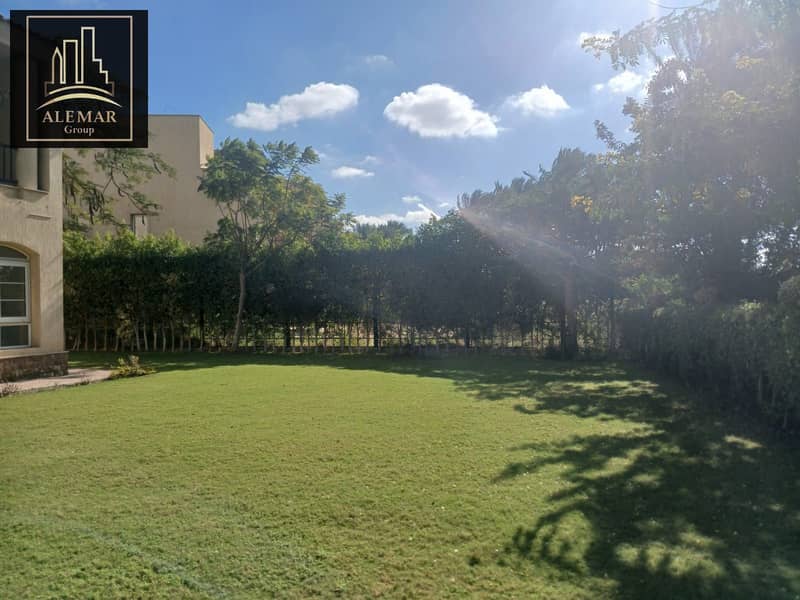 12 c7ee9a7d-a096-4e99-989a-769dbe21b9c1. jpg