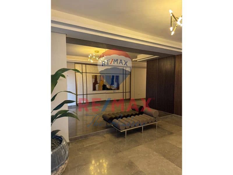 11 c22608e8-ce5e-4f68-90b2-4407ea87a18f. jpg