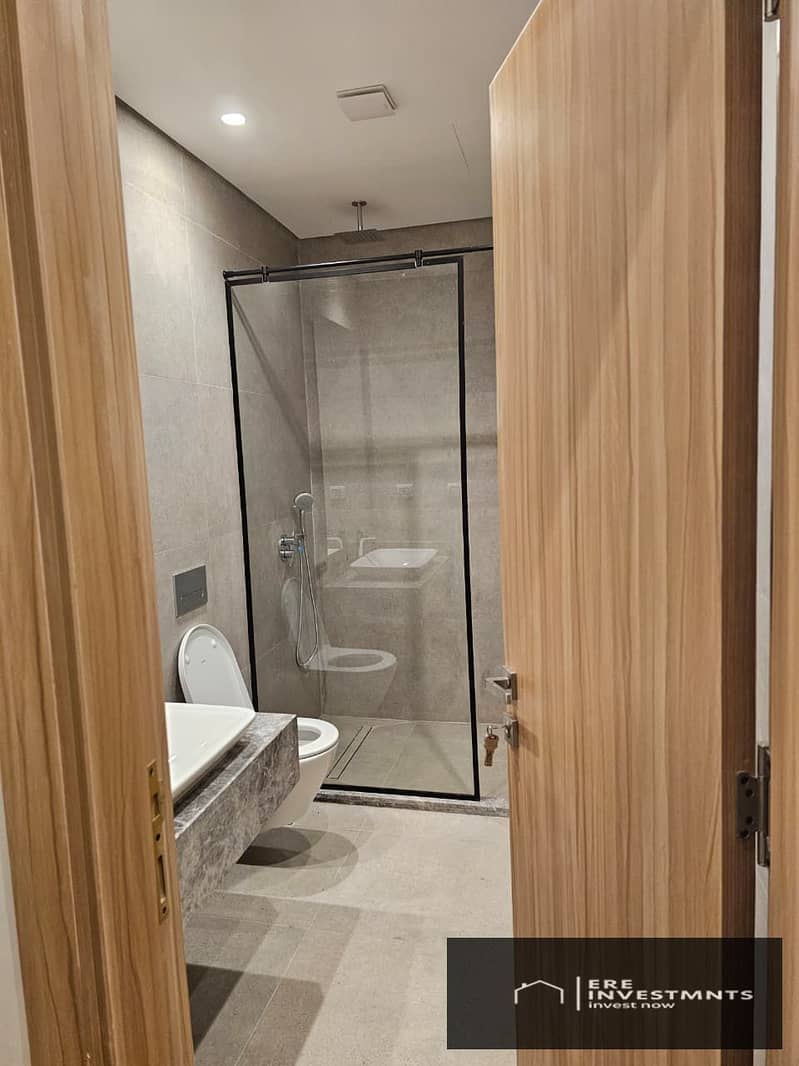 6 7b1e48e4-d653-4ffb-b277-dd406c3ddafb. jpg