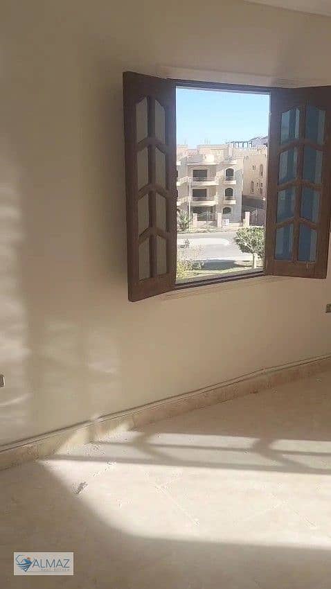 4 WhatsApp Video 2026-01-15 at 1.43. 25 PM - frame at 0m40s. jpg
