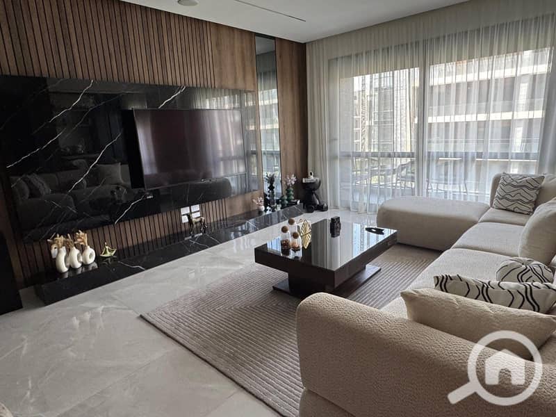 2 d6e2fd39-4258-4fdf-8128-111bd531fd6c. jpg