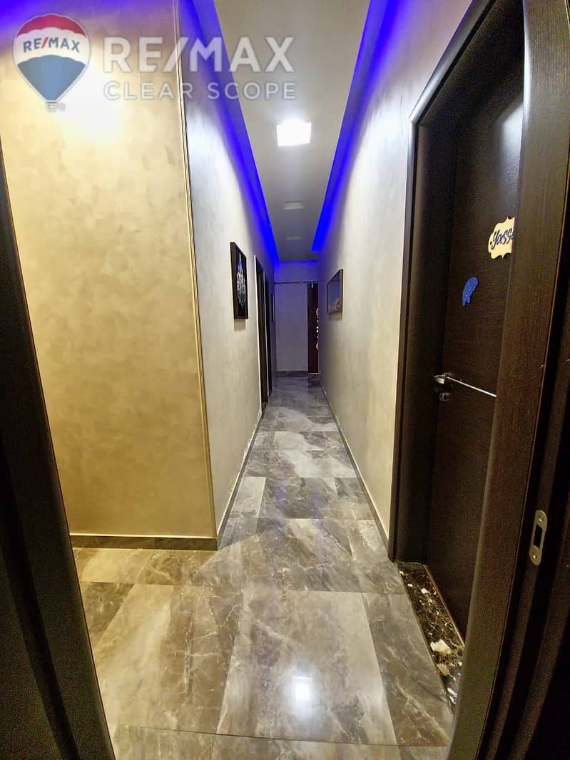 2 2c02746c-ca72-4531-a8e4-7d5fa9e7a58f. jpg