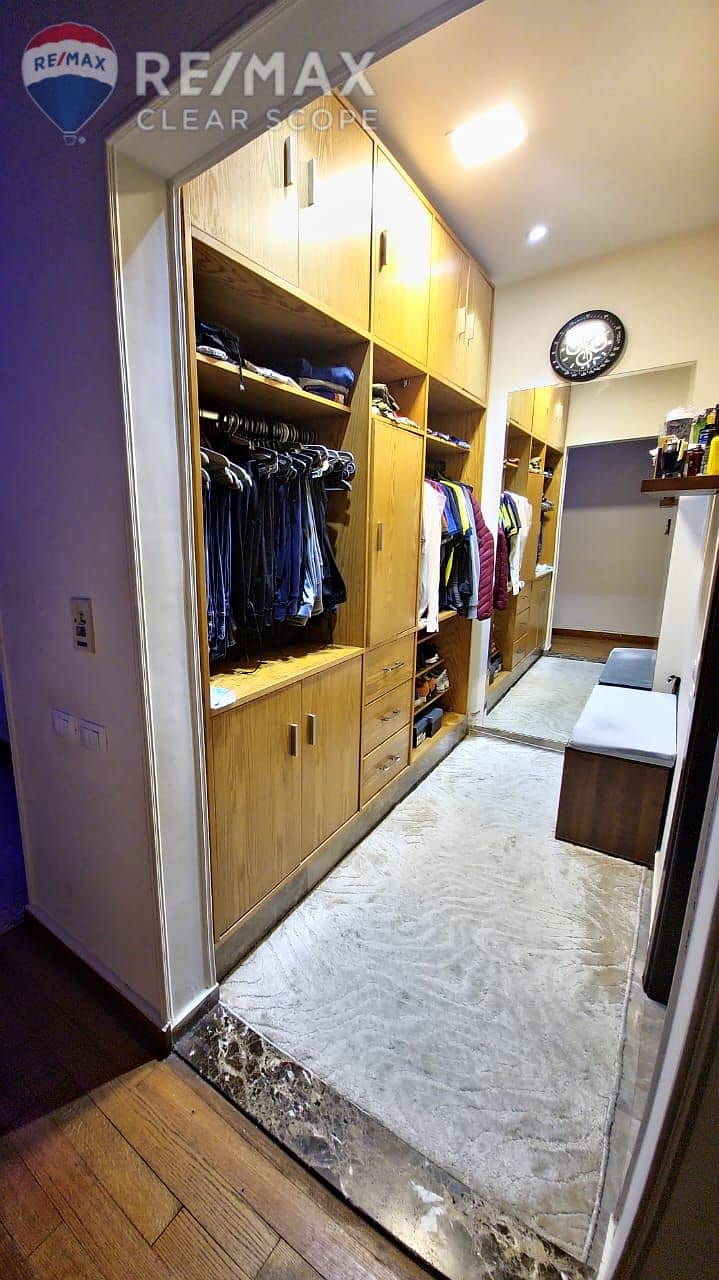 8 a104d9a3-bdbd-4dde-8117-b0cad837e345. jpg