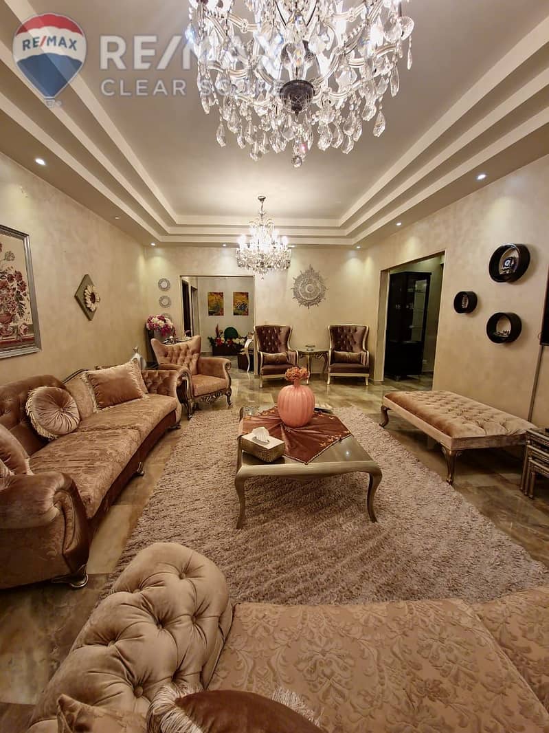 15 dd527151-f345-4bab-9753-3e854ff3b473. jpg