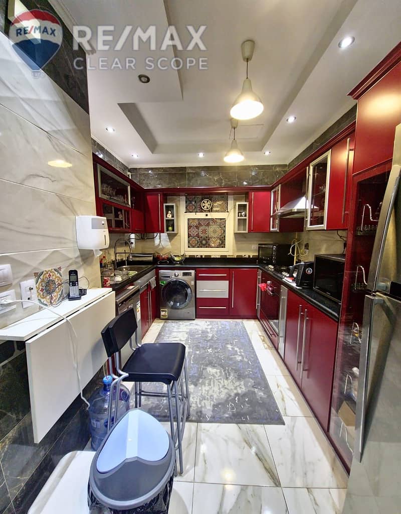 17 f2f5658d-f0c2-48f5-bb3e-7f049056c399. jpg