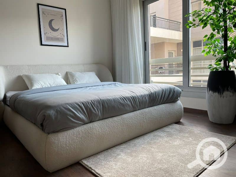 10 fae873bc-1fff-4643-a419-060ed41fcb3c. jpg