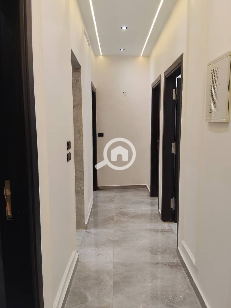 4 2a911d41-7b31-4a03-932e-783083e20afe. jpg