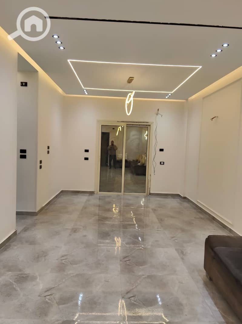 11 dffc0a95-dd3c-4b32-986a-8044063d4199. jpg