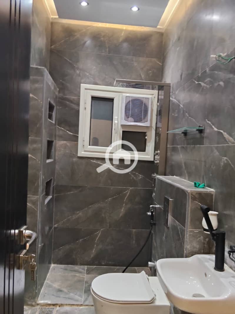 15 3b846f32-22ee-4af7-a491-ea1d24bc8c7e. jpg