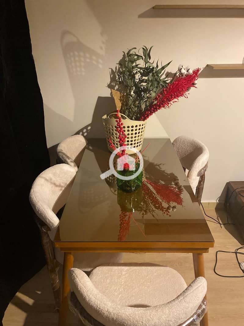 4 add9ffc6-6778-4b30-a780-861a0b12eeb2. jpg