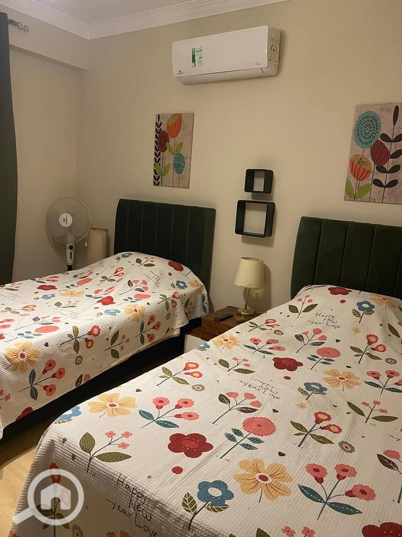 11 2a7b297e-1f9a-4975-867d-5a6c74757631. jpg