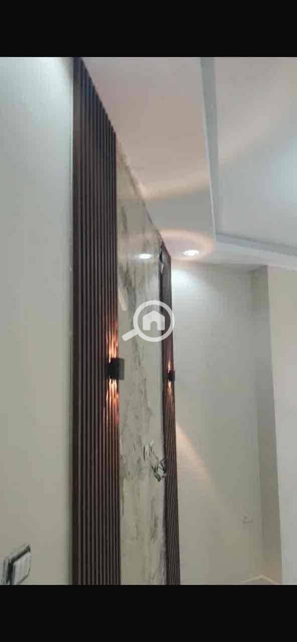 5 79fa6cff-7637-46ef-a2e7-e8dbecee25c5. jpg