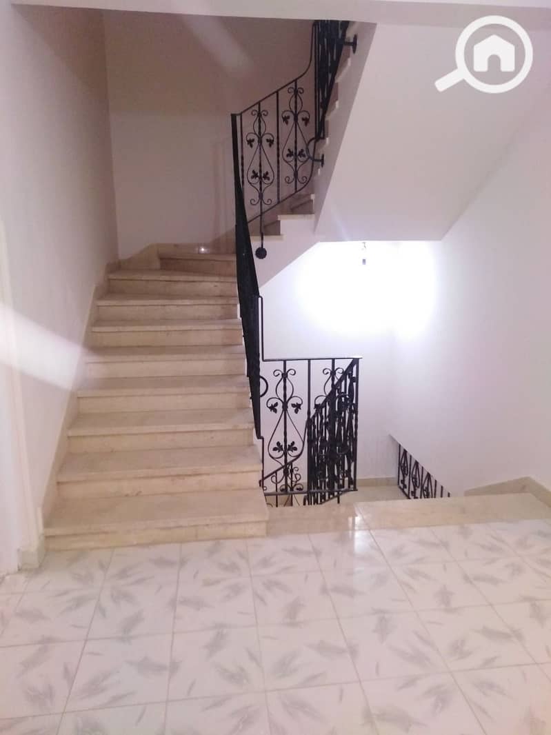 3 369410c4-58f3-48d4-8f78-04385d7c0534. jpeg