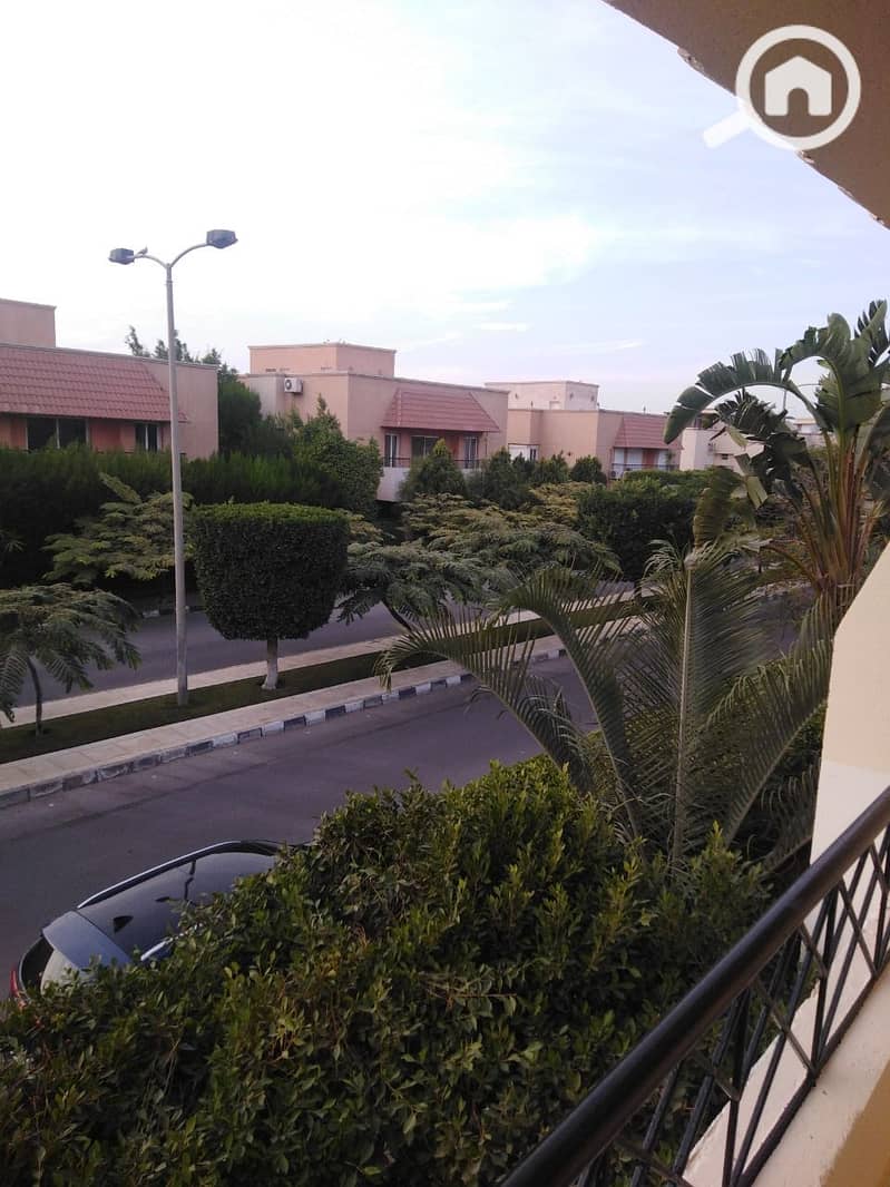 10 d33192ae-eeec-46d5-ae6b-3a7a00d1a437. jpeg