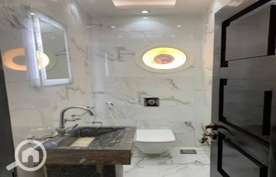 7 1f516bd1-e6a7-4640-a9fa-052f09492fb8. jpg