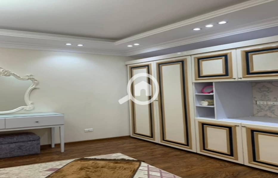 25 51c236e9-be55-47c5-8999-77b04dbbc322. jpg