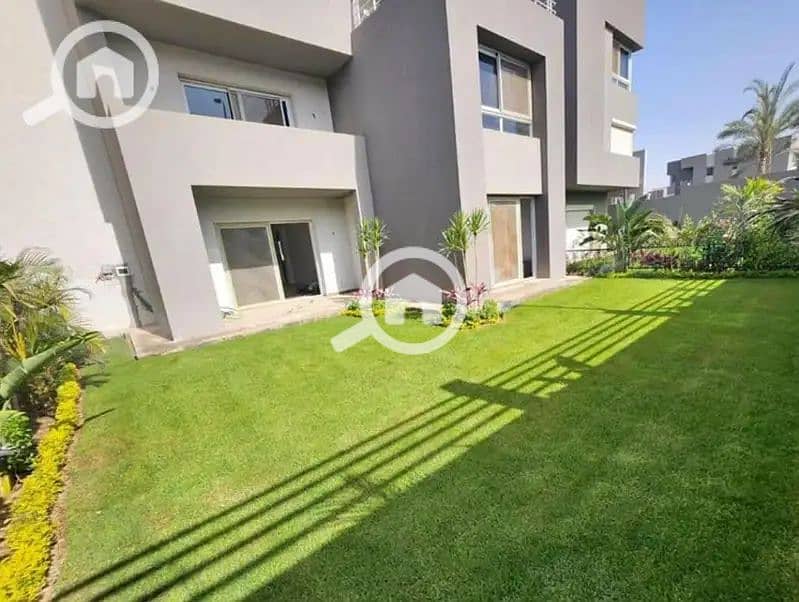 3 32818470-800x600. jpg