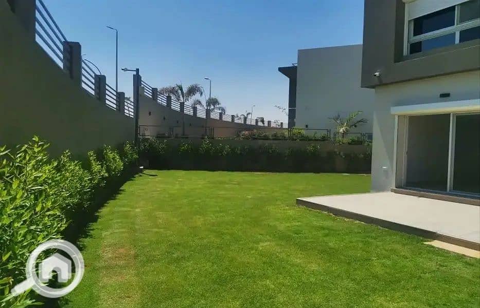 6 32706270-800x600. jpg