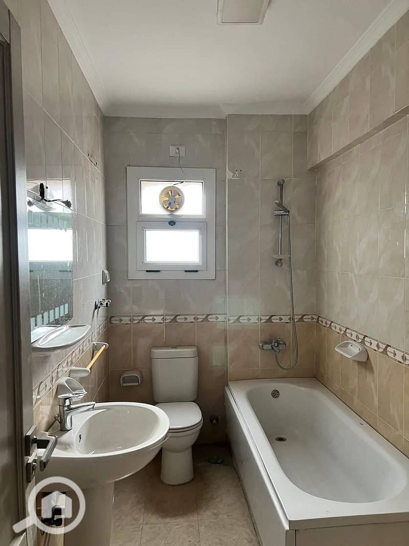 7 742cccf4-61a8-411b-8187-6cbcbe5311df. jpeg