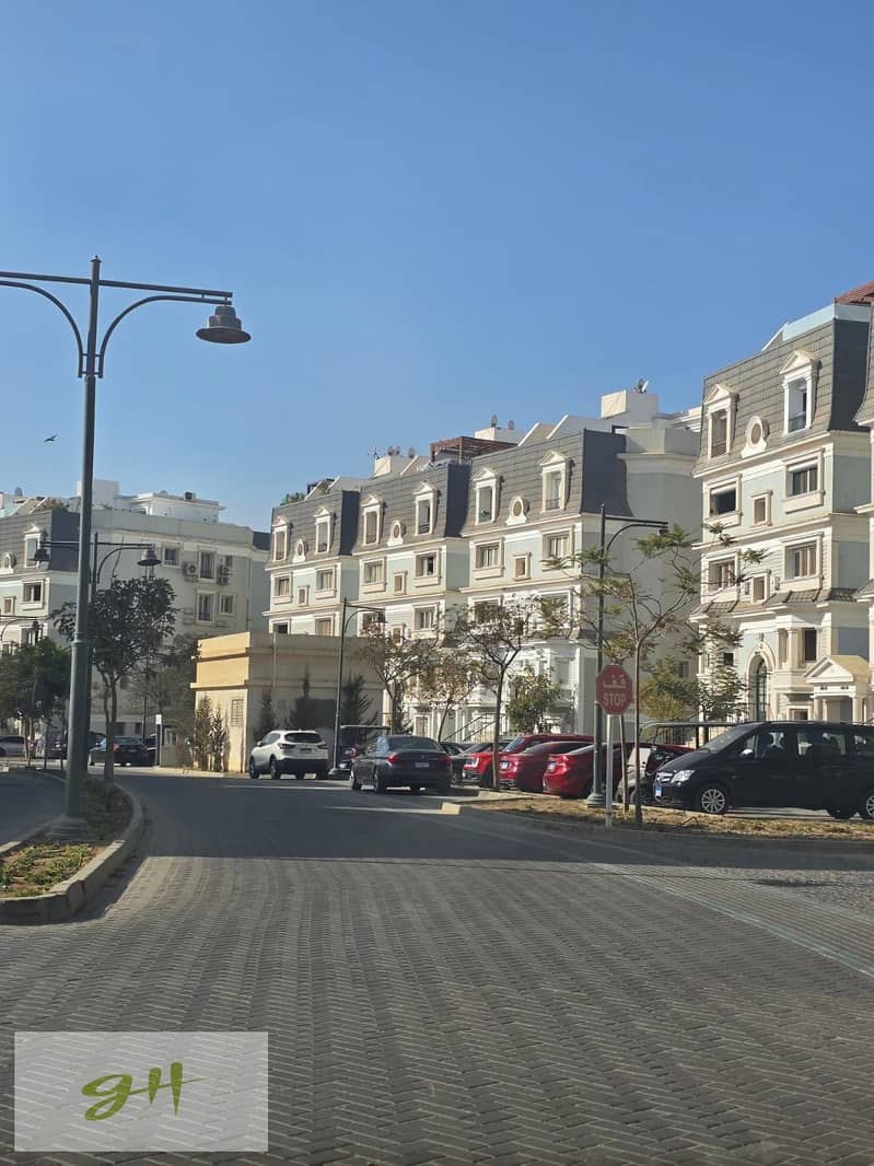 4 6c6b2caf-3a10-403b-8d62-d313463ac94c. jpg