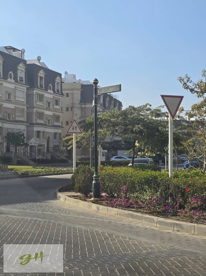 10 7f6f5e56-969e-4413-ab5a-f1275705308c. jpg