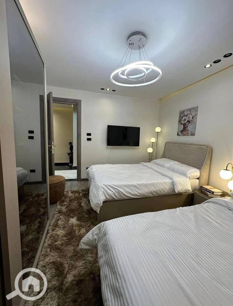 6 FB_IMG_1750716615901. jpg