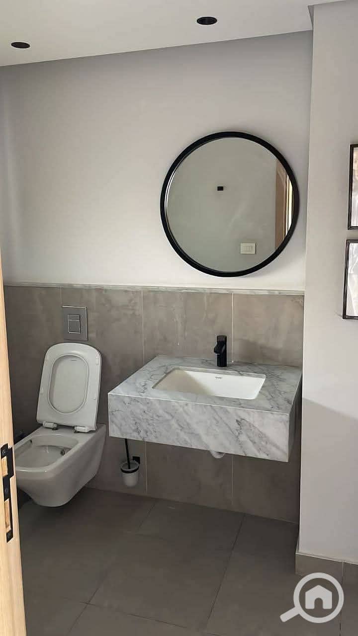 7 FB_IMG_1750716728937. jpg