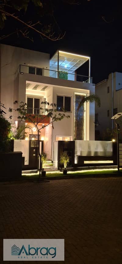 5 Bedroom Twin House for Sale in Sheikh Zayed, Giza - WhatsApp Image 2026-01-13 at 11.29. 57 AM. jpeg