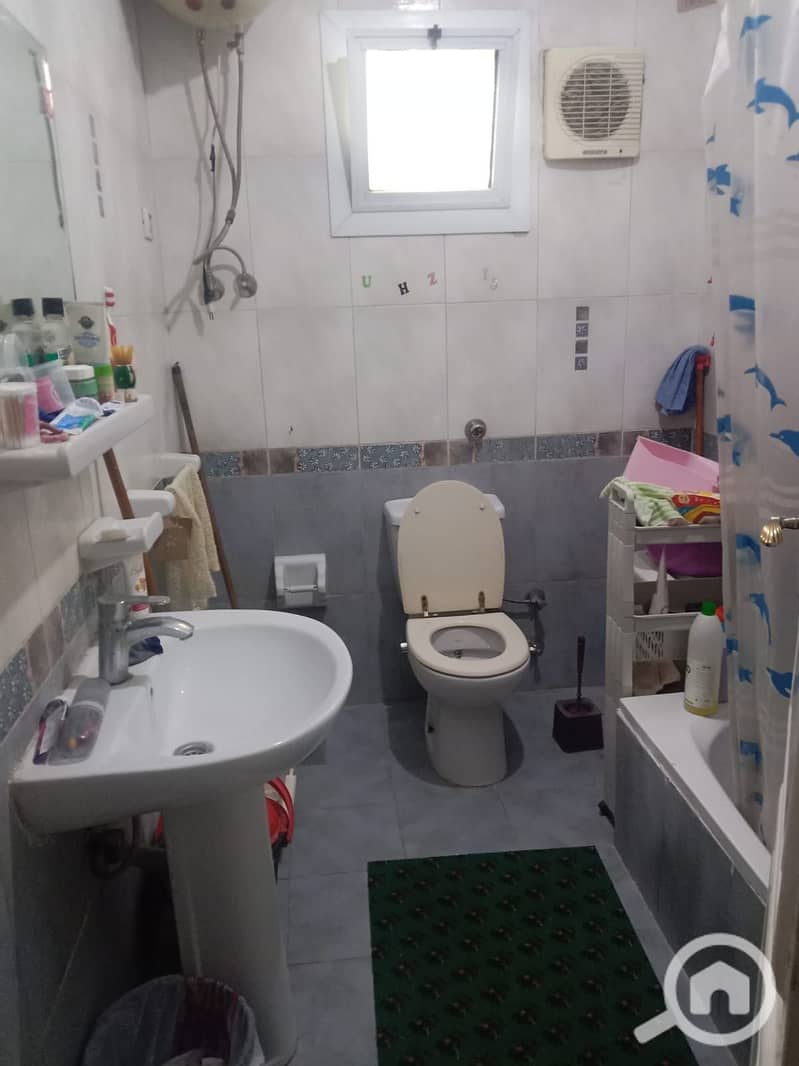 7 930cc574-1b2e-43f6-b7e8-81122d902045. jpg