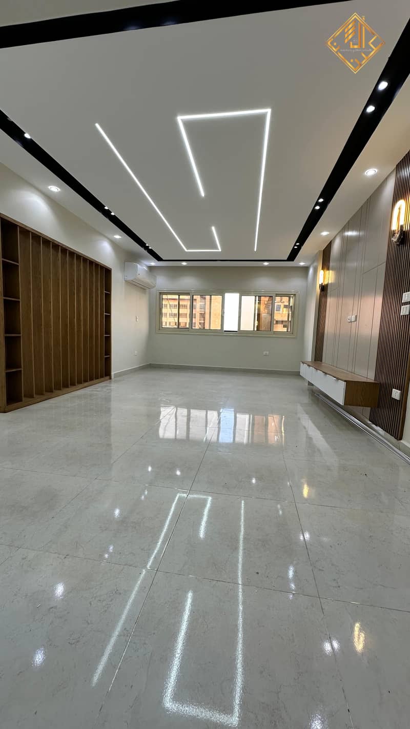 2 WhatsApp Image 2025-12-07 at 16.57. 50 (1). jpeg