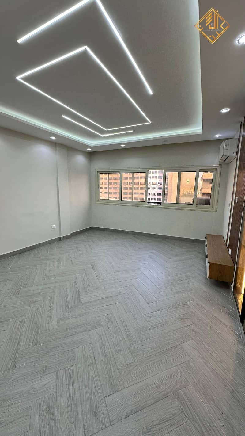 4 WhatsApp Image 2025-12-07 at 16.57. 46 (1). jpeg