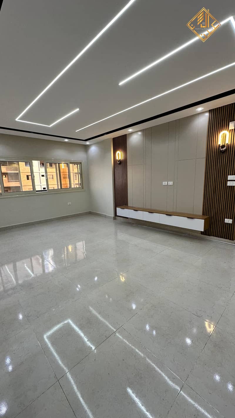 8 WhatsApp Image 2025-12-07 at 16.57. 52. jpeg