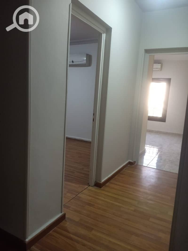 4 25386989-1b69-46fe-acd8-e6178601575e. jpeg