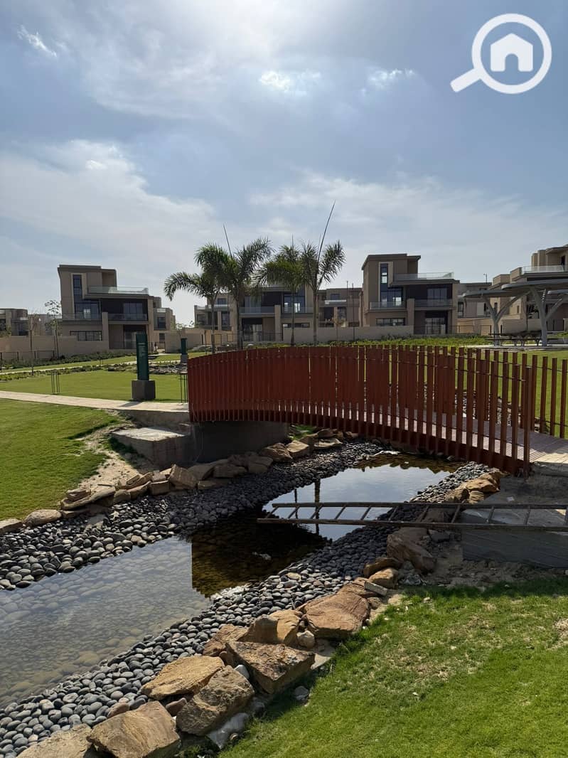 8 75f95b2c-56f1-47b7-8248-d1d05b824cf8. jpeg