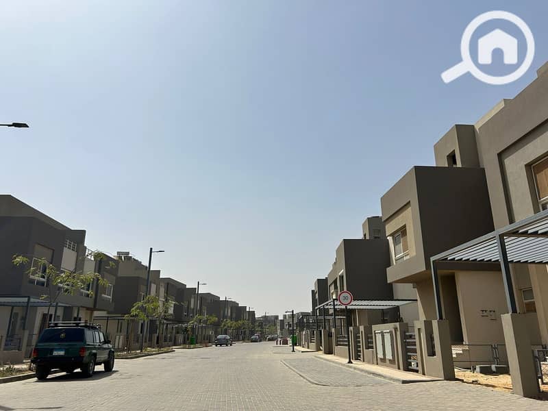 8 438241630_3820634178158580_4592449423258214706_n. jpg