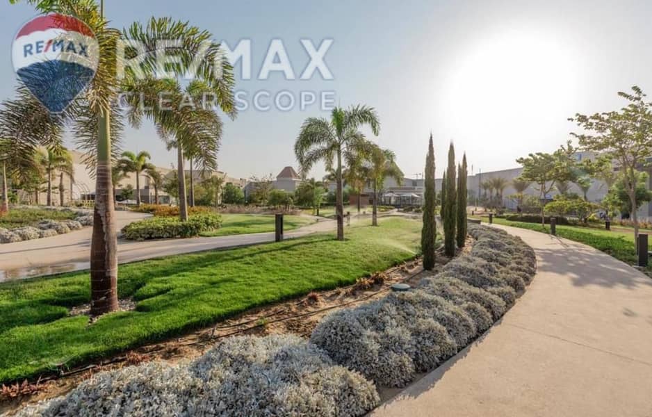 11 7601b6c8-3457-45ca-a2b0-434aaf613895. jpg