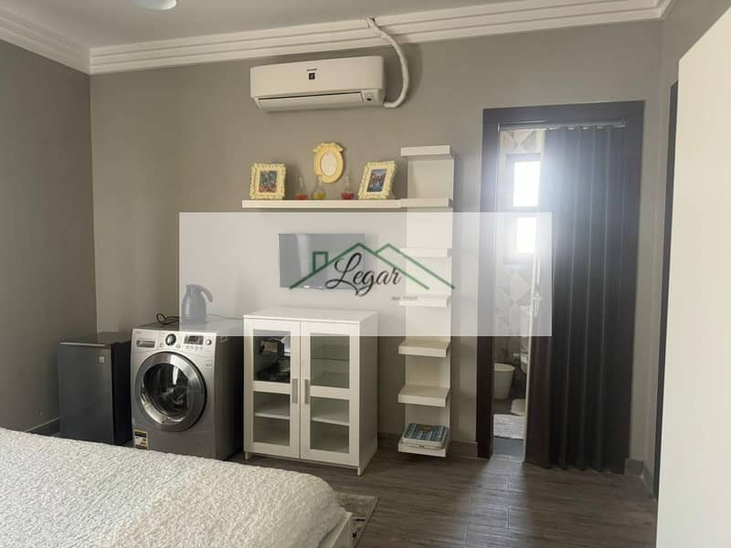 2 305fddb0-b0d7-4c20-83cb-1d5203723718. jpg