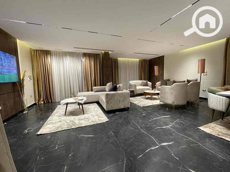 9 8b019087-ef98-4eb8-b76f-c52d464e55a2. jpg